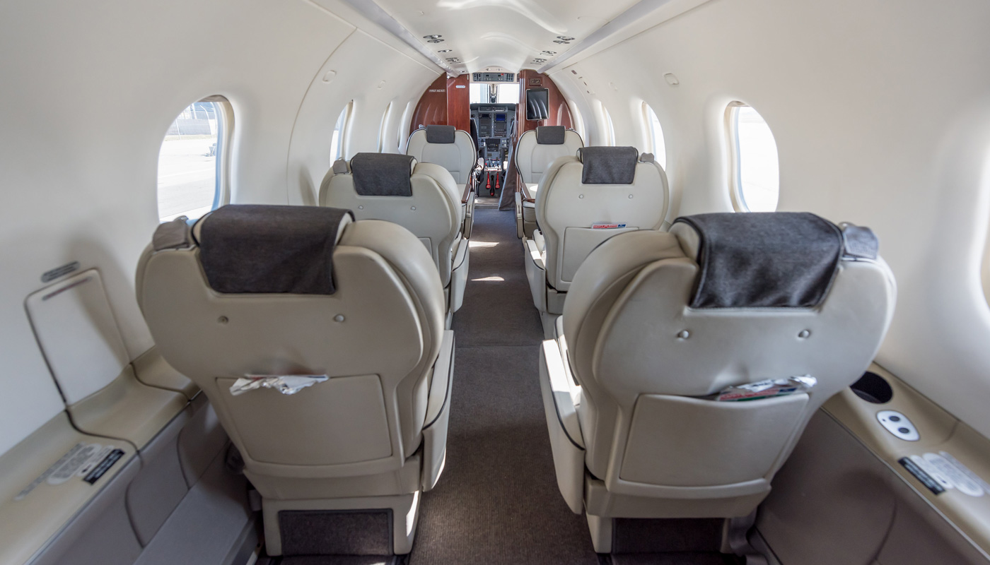 Pilatus PC-12/47 interior view forward