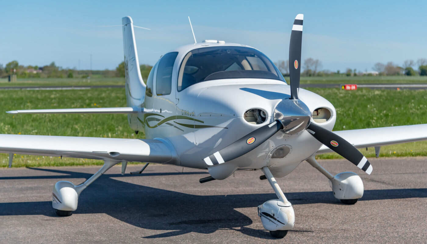 OY-NHH Cirrus SR-20 GTS