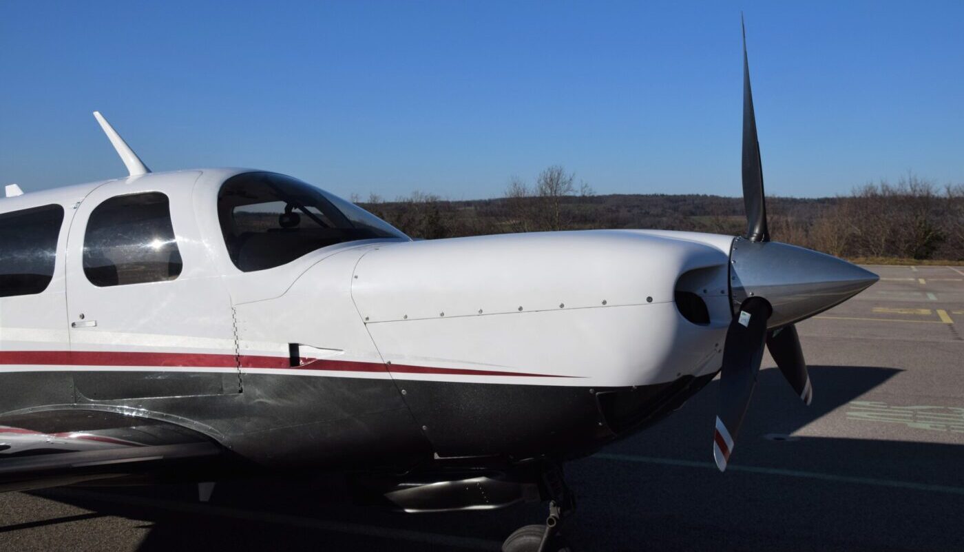 Mooney M20M, HB-DIR, front